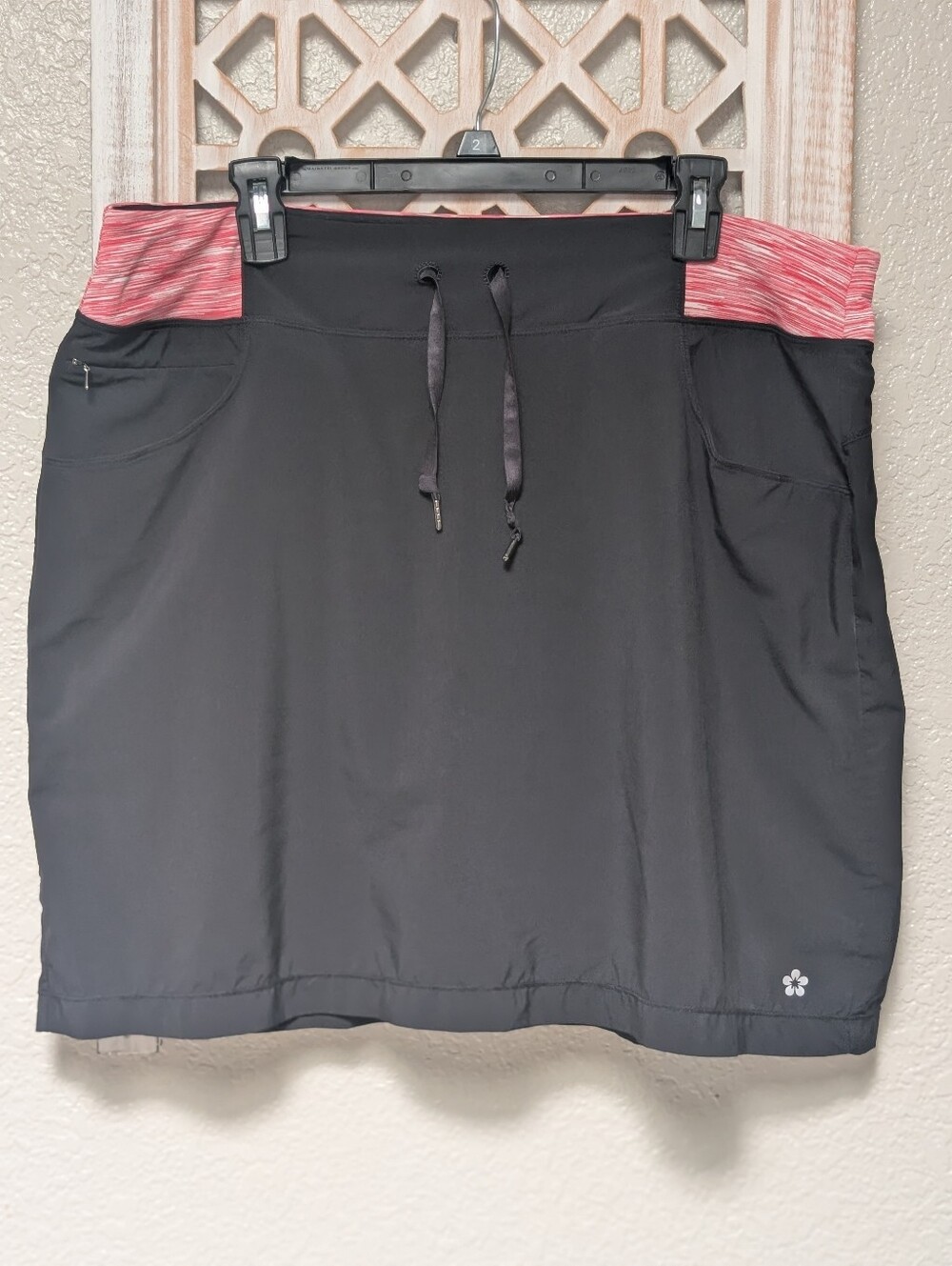 Tuff Athletics Women’s XXL Athletic Skirt Skort Dri Fit Black Pink Athleisure